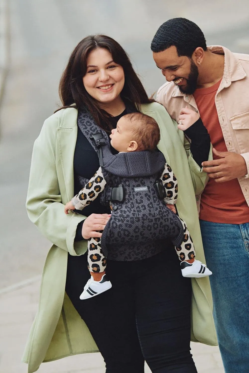 BabyBjörn Baby Carrier One Air, 3D Mesh, Anthracite/Leopard