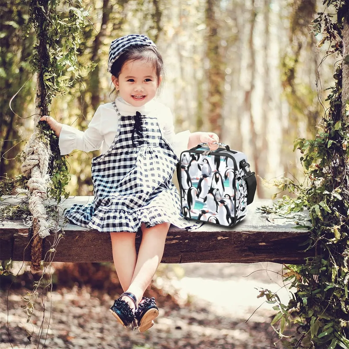 cfpolar Kids Penguin Lunch Bag, Reusable Insulated Lunch Box with Shoulder Strap, Thermal Cooler Lunch Tote, Leakproof, Multicolor, Animal Pattern