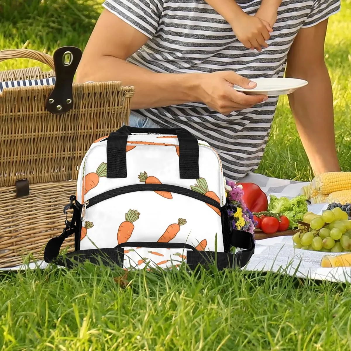 Cute Lunch Bag Tote, Insulated Lunch Tote for Women, Water-Resistant Carrot Lunch Box with Adjustable Shoulder Strap for Picnic Beach Hiking Work School