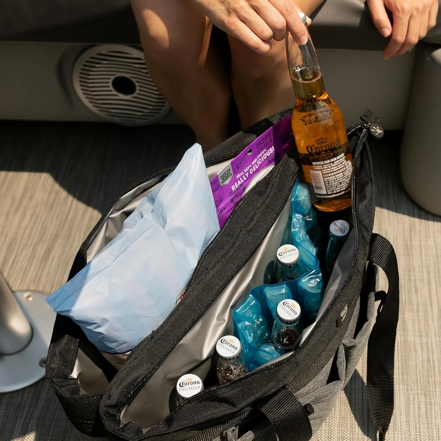 geckobrands 2 Compartment Tote Cooler – Durable, Leak-Proof Insulated Cooler Bag for Food and Drinks