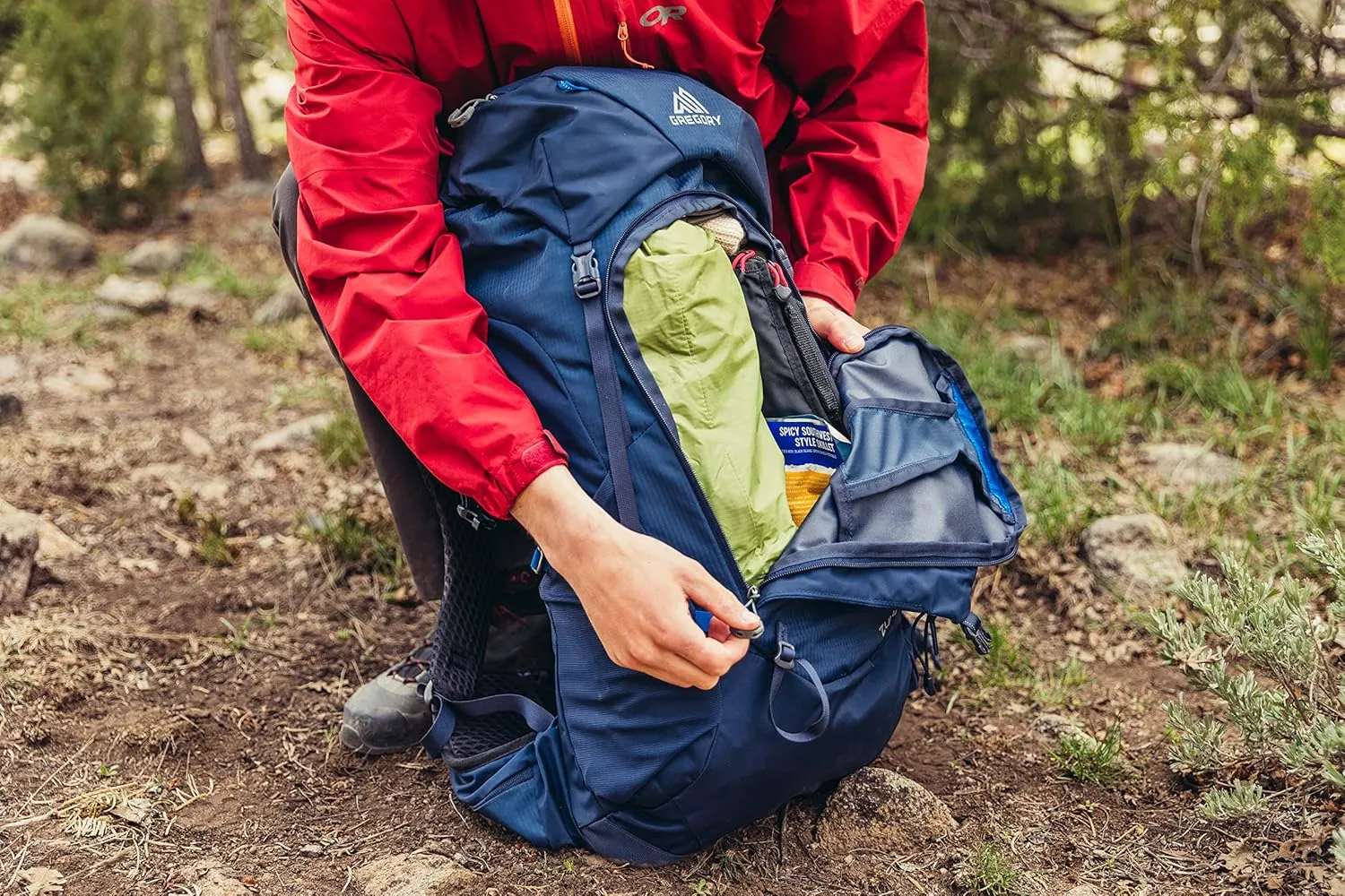 Gregory Zulu 45L Unisex Hiking/Backpacking Pack, Freefloat Hipbelt, Internal Hydration Sleeve For Water Bladder, (Reservoir Not Included), Small/Medium, Forage Green