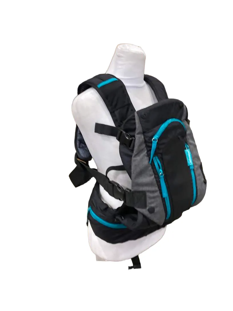 Infantino Carry On Multi Pocket Carrier, Black