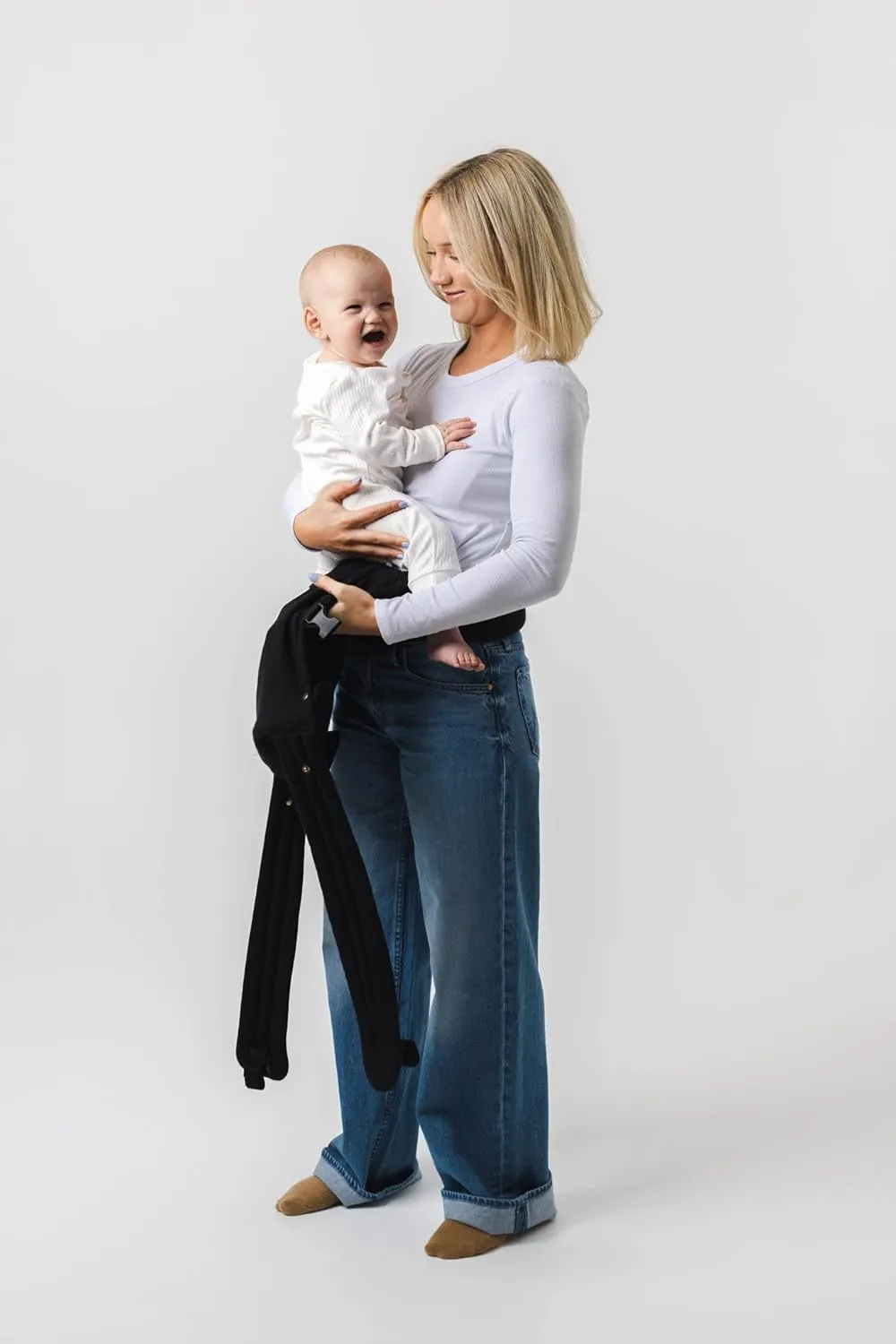 Mabē Monarch Ergonomic Baby Carrier - Premium Cotton Soft Structured Infant Carrier with Hip Healthy Design, 3 Carry Positions for Newborn to Toddler (7-35lbs), Breathable (Ebony)