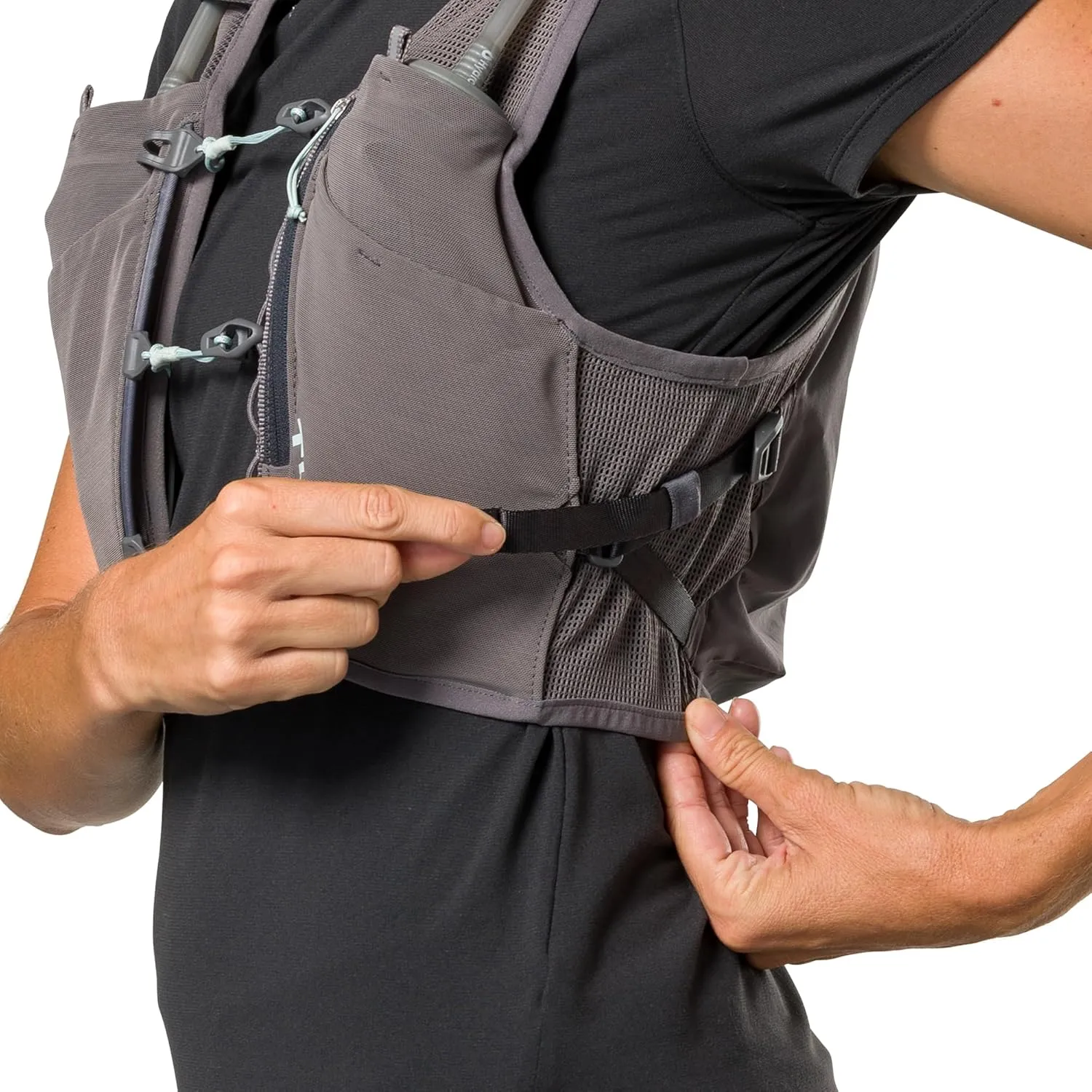 Nathan Women's Hydration Vest - Lightweight Mesh, Breathable, 2x14oz Flasks, 2L Bladder, Reflective Vest, Pinnacle Breeze