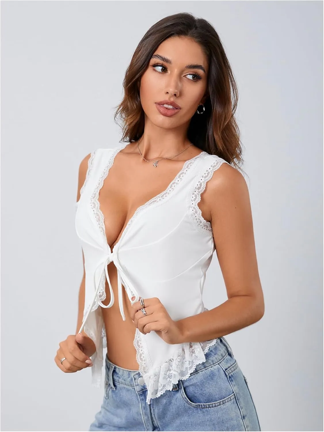 OYOANGLE Women's Summer Casual Tie Front Top Sleeveless V Neck Lace Trim Going Out Crop Blouse