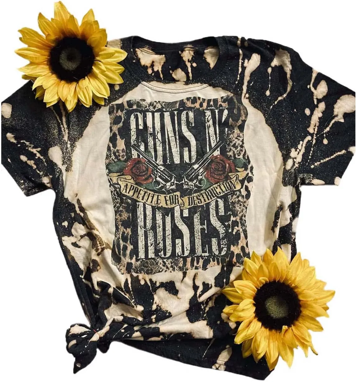Rock Music Bleached T-Shirt Women Vintage Graphic Rock Concert Band Tee Tops Casual Band Music Lovers T-Shirt