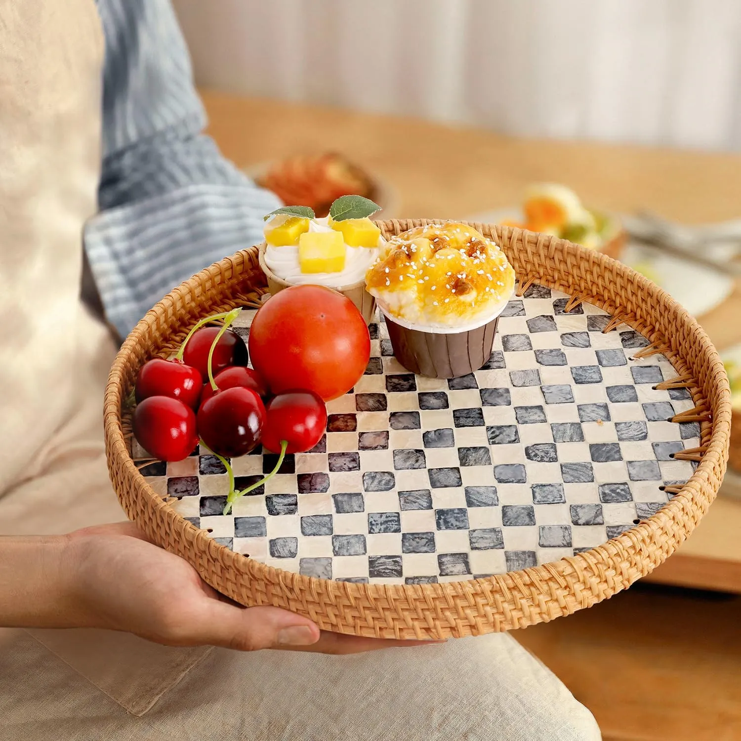 Round Rattan Tray with Mother of Pearl Inlay, Rattan Serving Tray for Coffee, Bread, Fruits, Decorative Wicker Tray for Table Decor, Home Decor, Kitchen Island Decor(Black Checkerboard, 11.8")