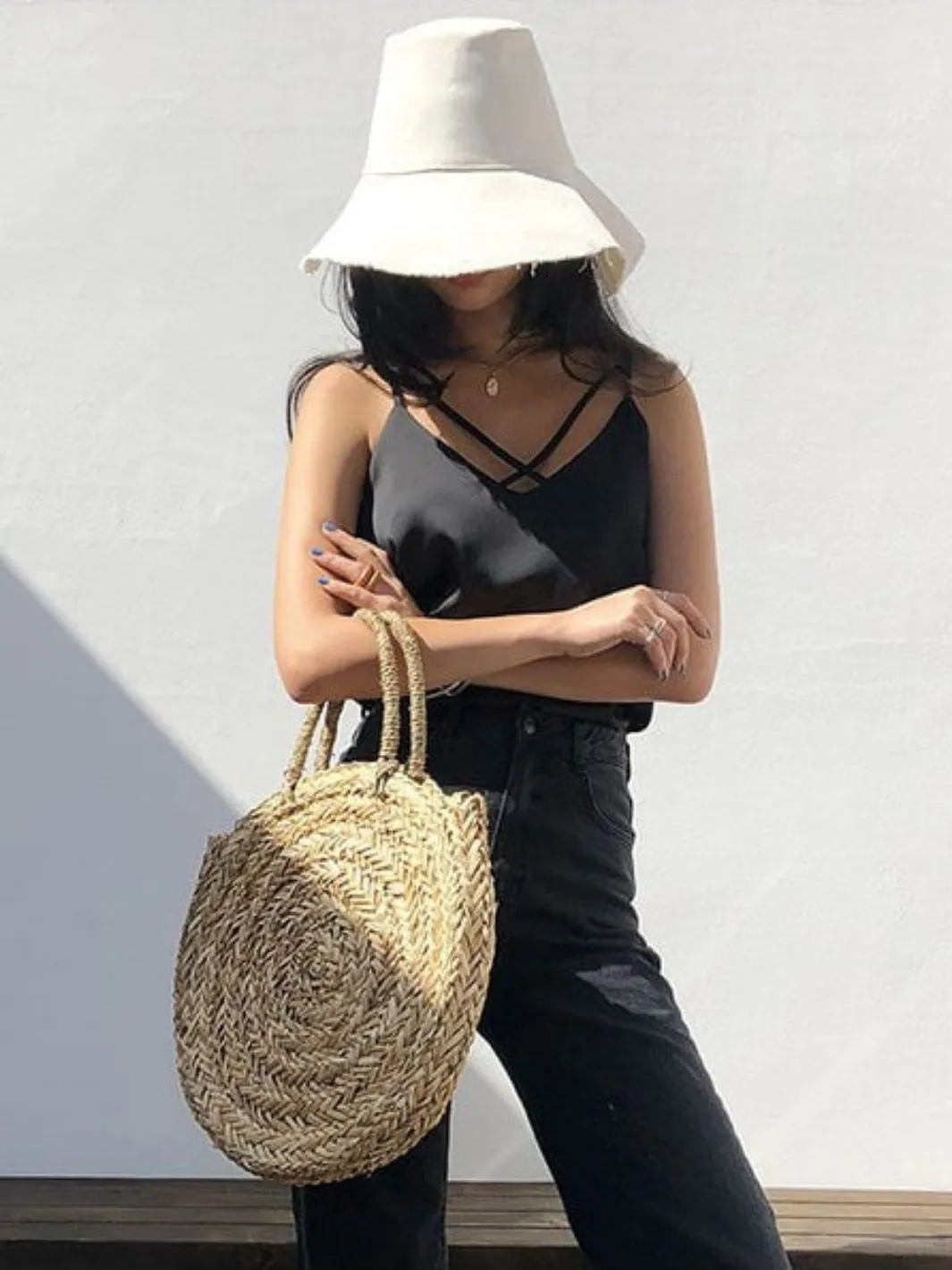 Round wicker handbag