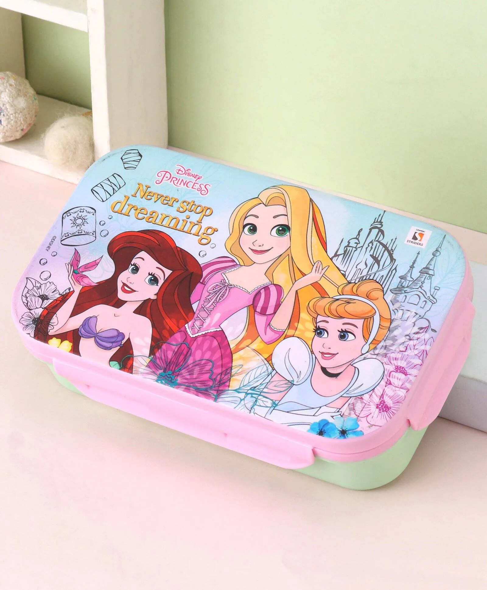Striders Lunch Box - 470Ml