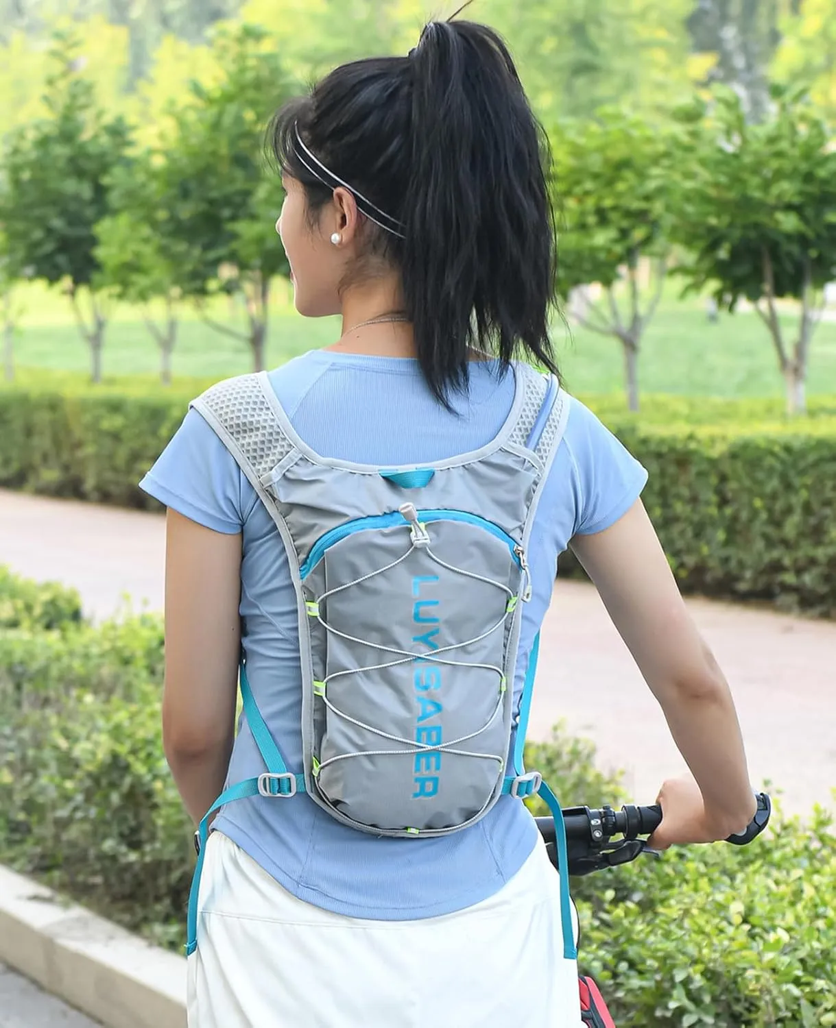 TRIWONDER Hydration Backpack Lightweight Water Pack for Men Women Hydration Pack for Cycling, Running, Hiking and Biking